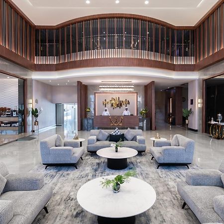 Warwick Al Jubail Hotel فندق ورويك الجبيل المظهر الخارجي الصورة