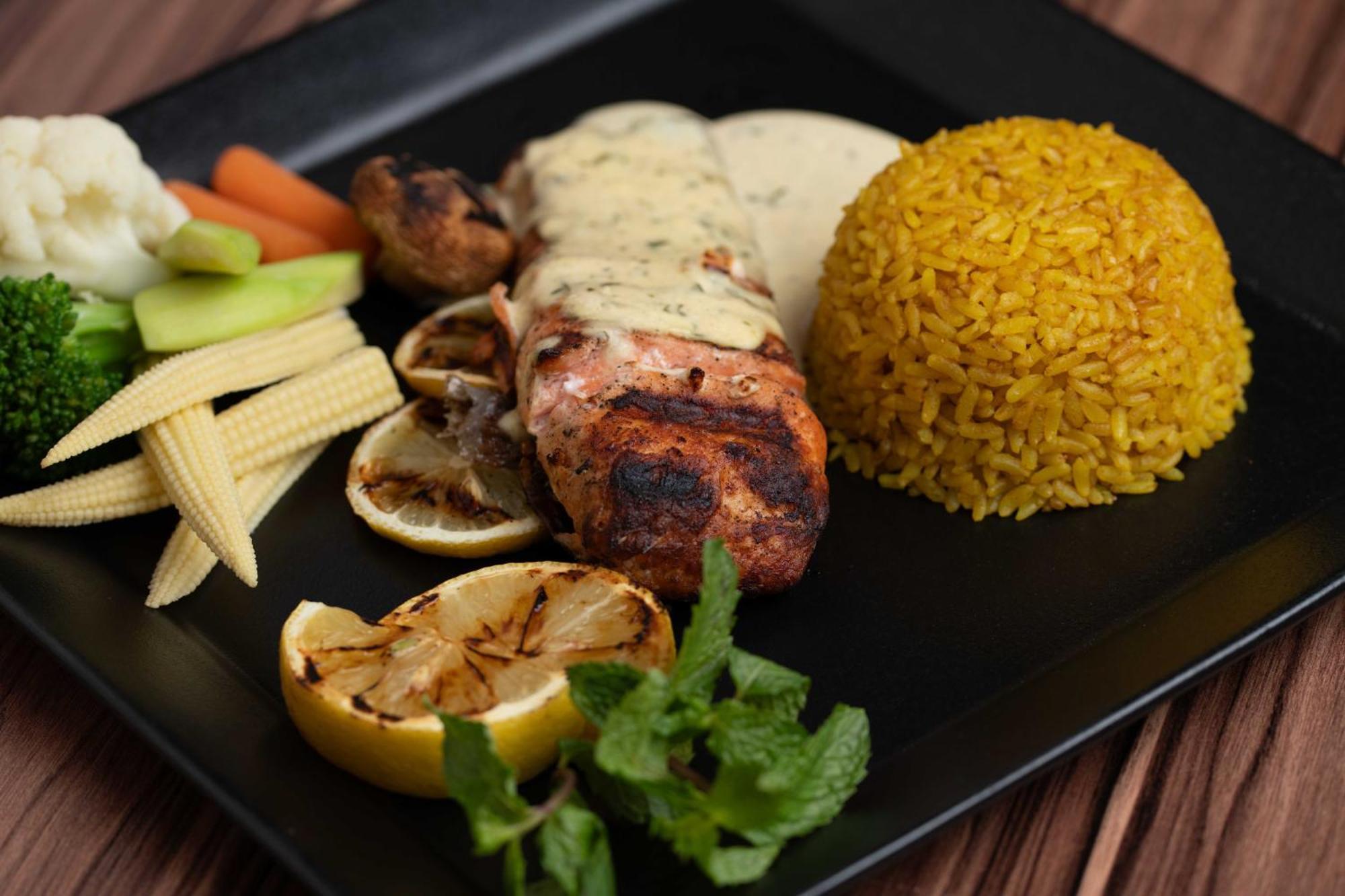 Warwick Al Jubail Hotel فندق ورويك الجبيل المظهر الخارجي الصورة