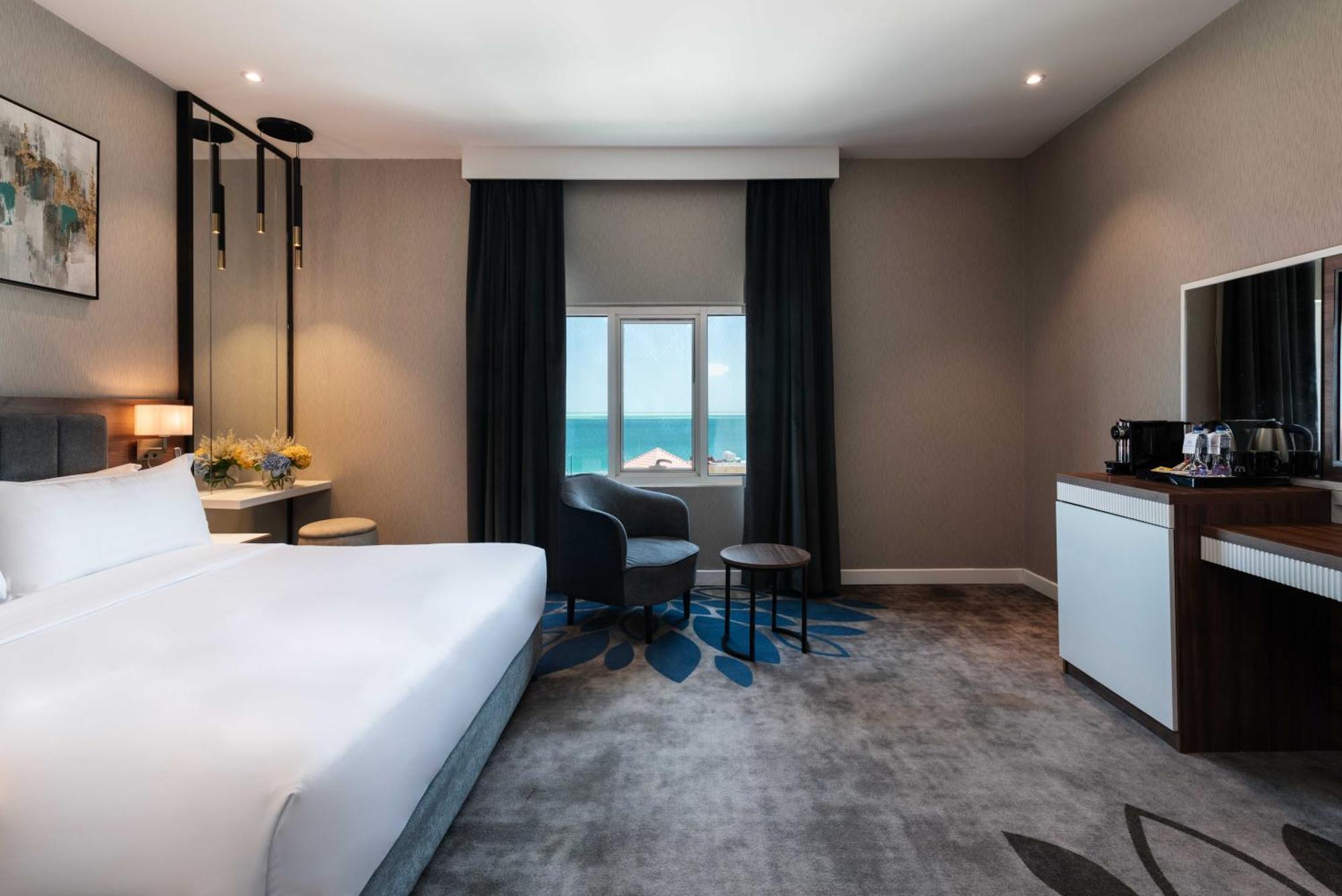 Warwick Al Jubail Hotel فندق ورويك الجبيل المظهر الخارجي الصورة